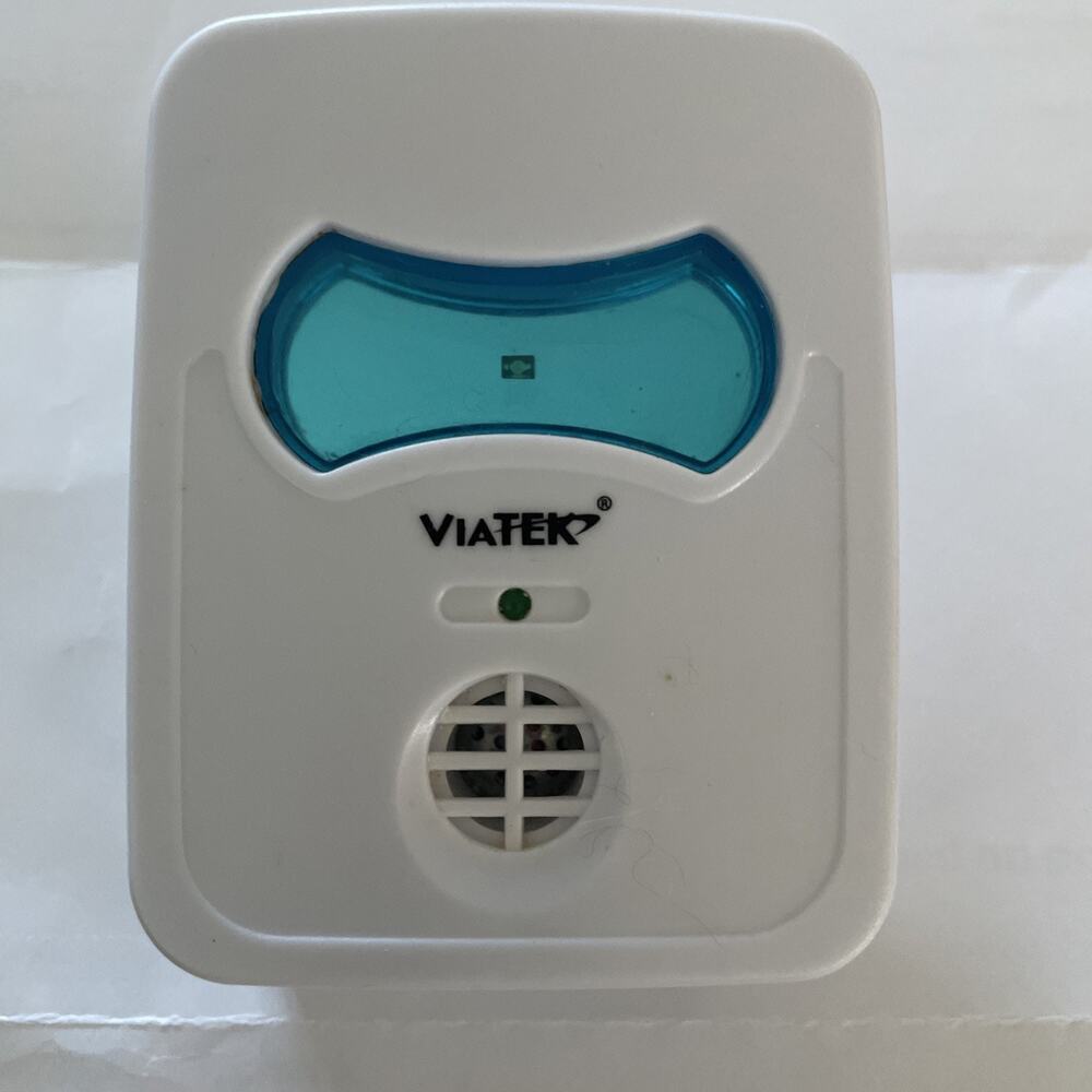 Viatek Pest Free Plug-In Ultrasonic Pest Repeller - Rodent & Rat Repeller‎